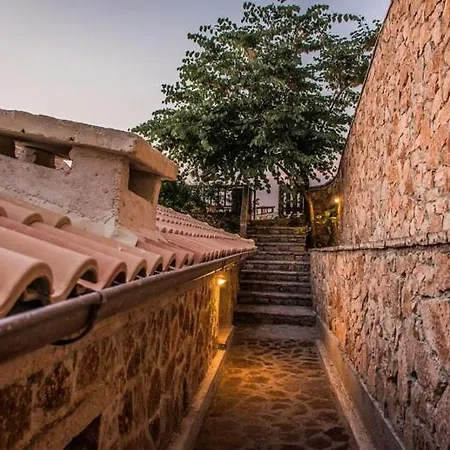 Beyond * Áyios Nikítas