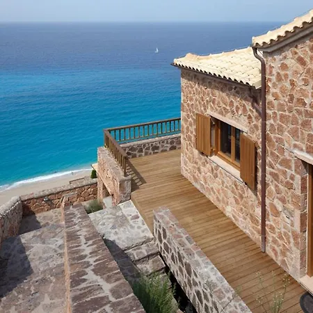 Beyond Villa Áyios Nikítas