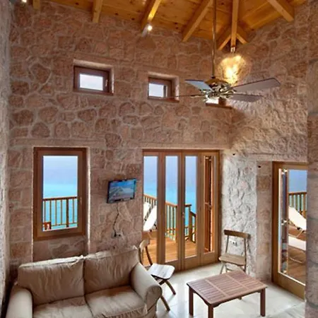 Beyond Villas * Agios Nikitas
