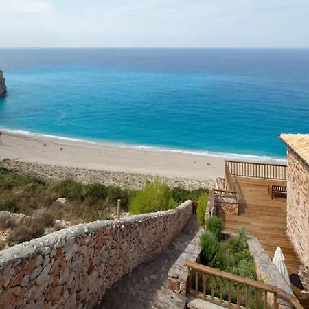 Beyond * Áyios Nikítas